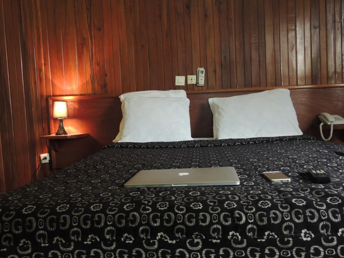 Hotel Saffana Douala Ngoại thất bức ảnh