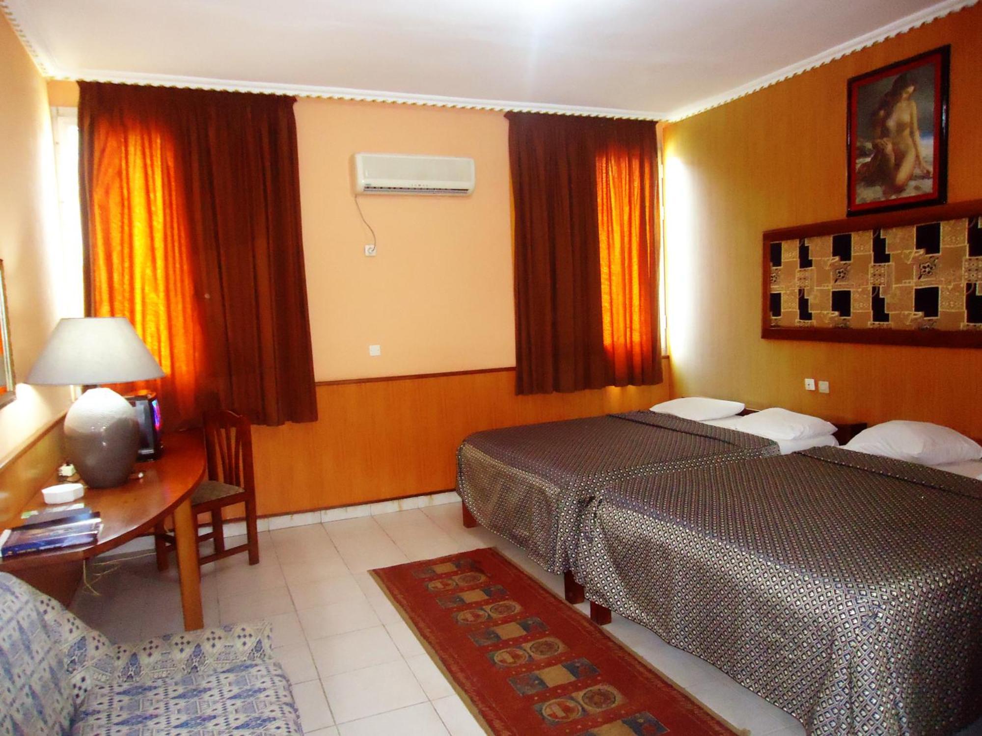 Hotel Saffana Douala Ngoại thất bức ảnh