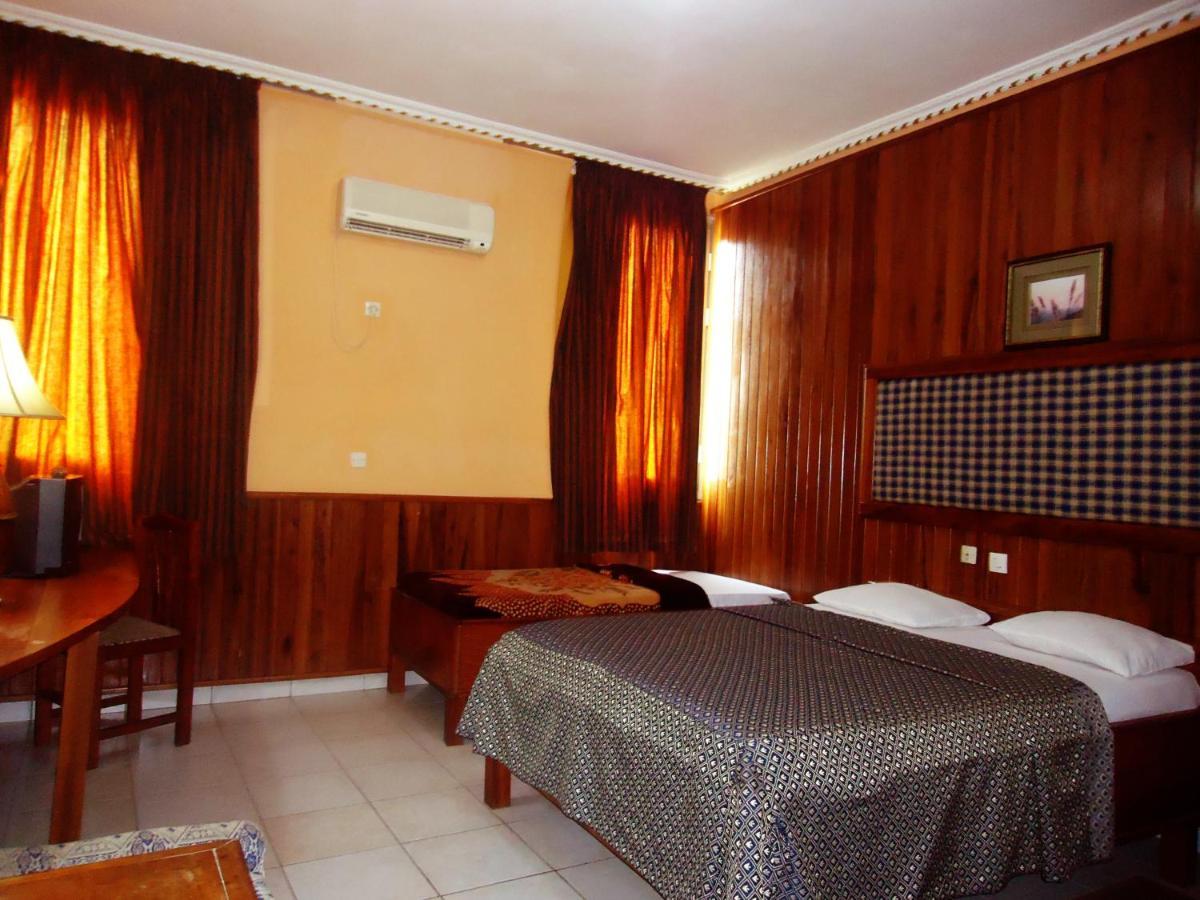 Hotel Saffana Douala Ngoại thất bức ảnh