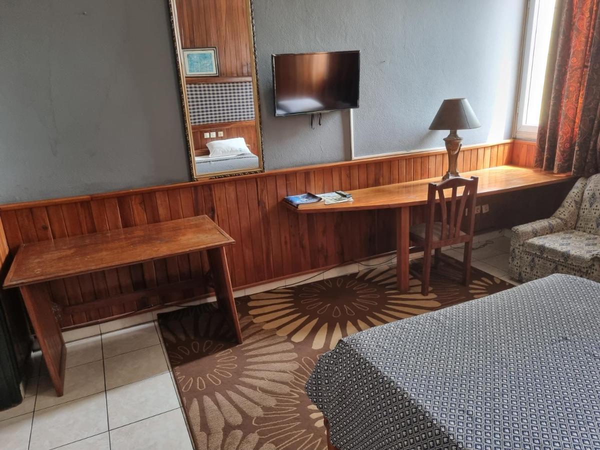 Hotel Saffana Douala Ngoại thất bức ảnh
